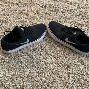 Size 13 Nike Skateboard Shoes